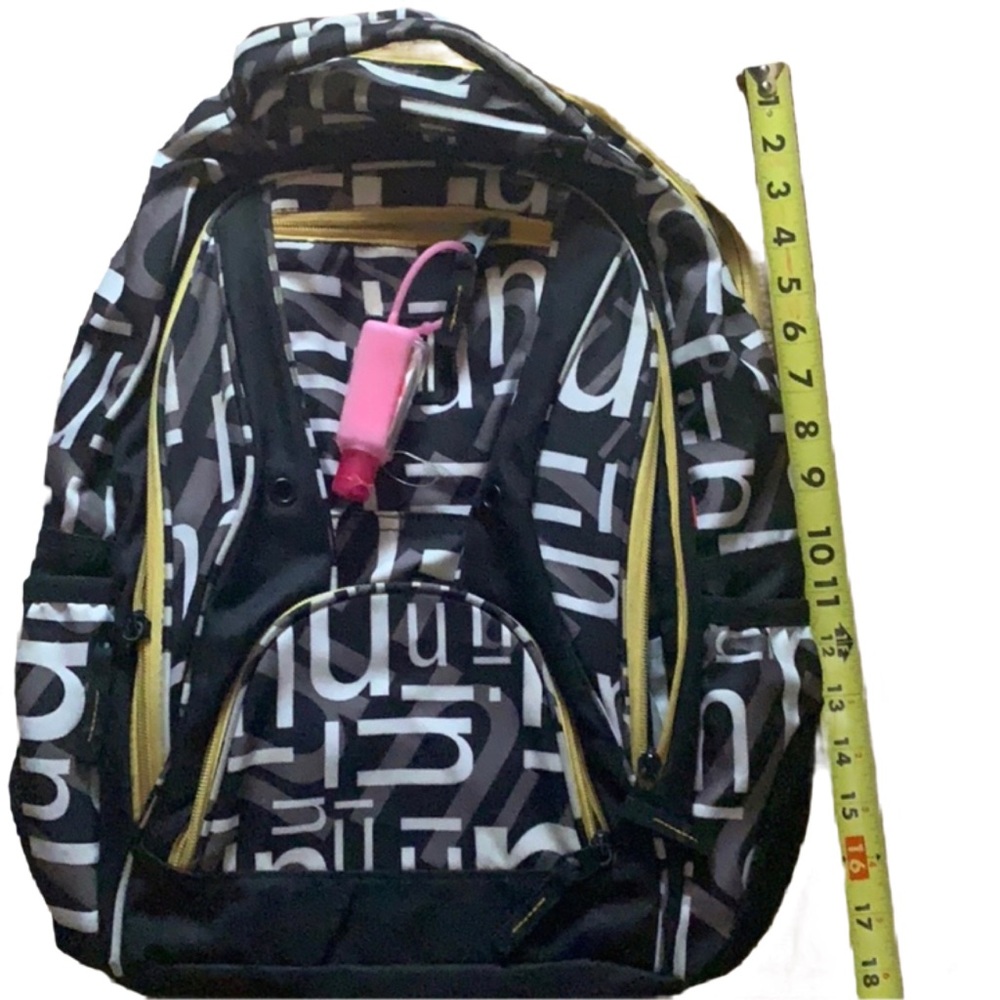 FUL TRAVEL BACKPACK Black and White